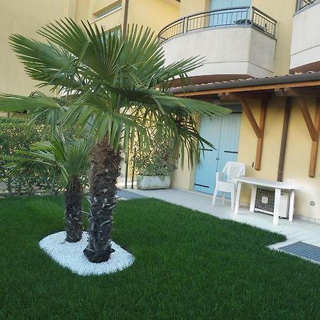 Residence Elisa Piano Terra Con Giardino E Posto Spiaggia Incluso Caorle Kamer foto