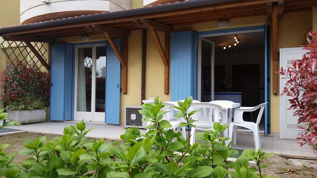 Residence Elisa Piano Terra Con Giardino E Posto Spiaggia Incluso Caorle Kamer foto