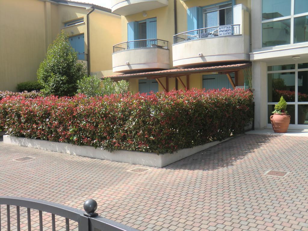 Residence Elisa Piano Terra Con Giardino E Posto Spiaggia Incluso Caorle Kamer foto